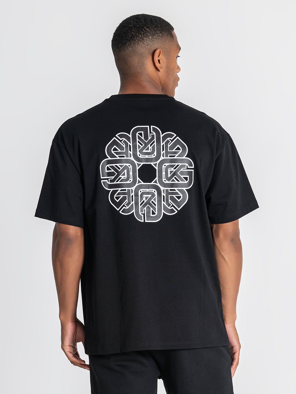 t-shirts / Black Structure Tee