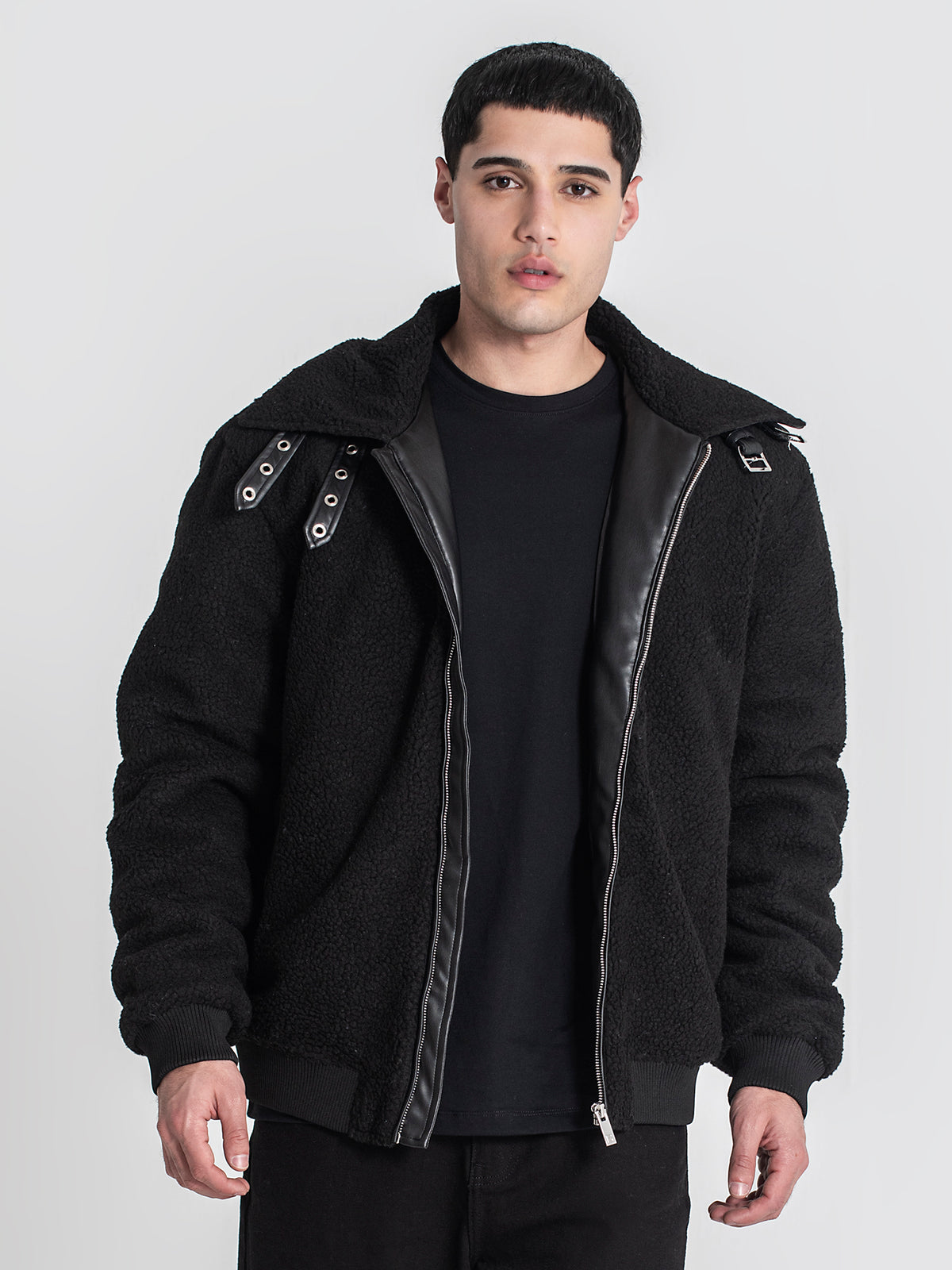 jackets / Black Cocoon Sherpa Jacket