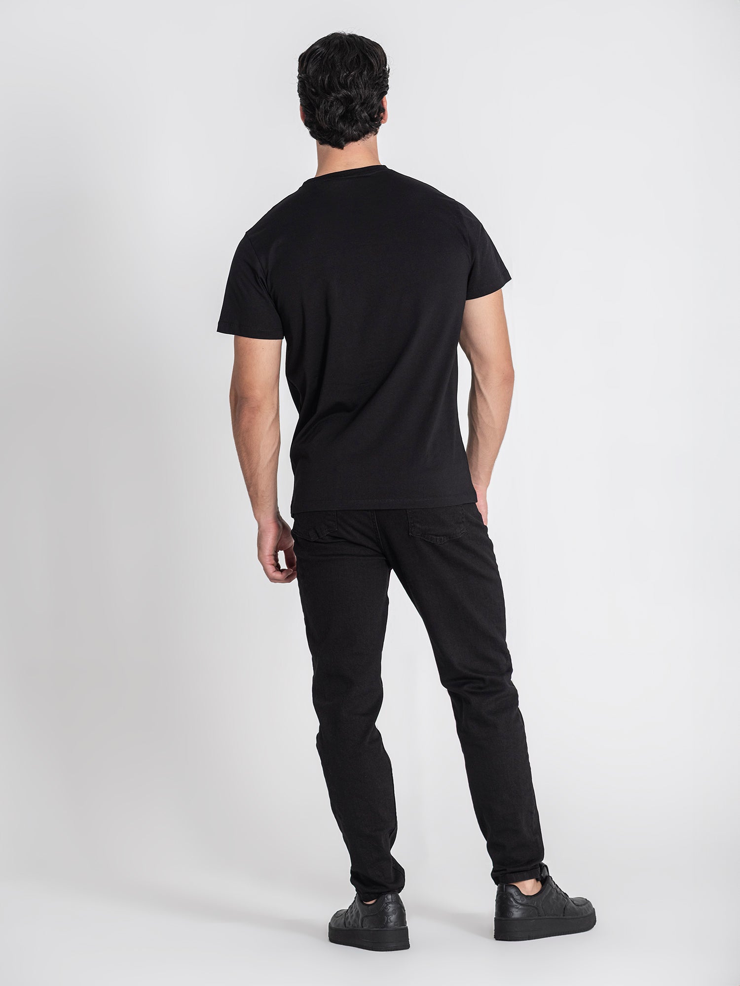 t-shirts / Black Bear Patch Tee