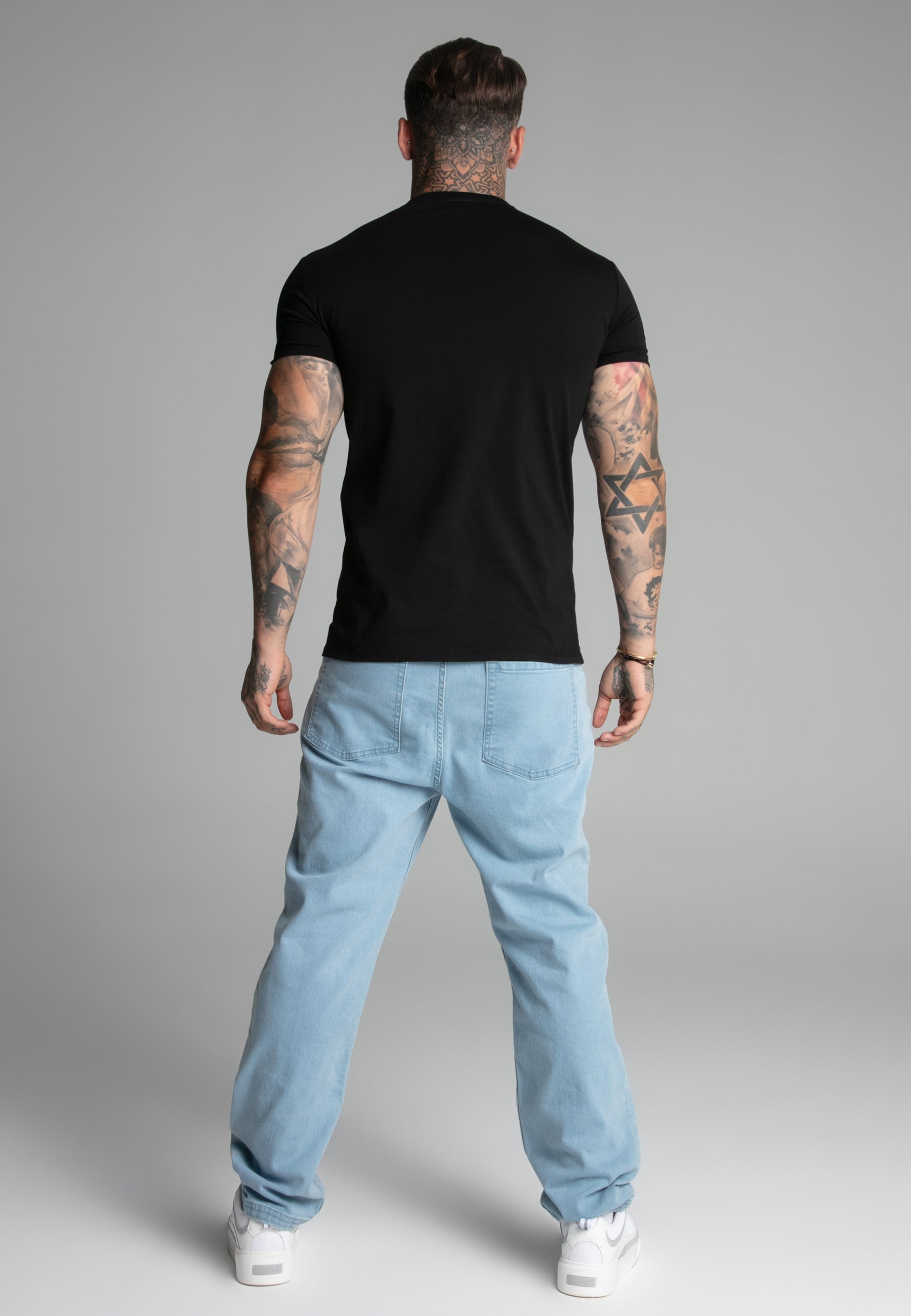t-shirts / Black Muscle Fit T-Shirt
