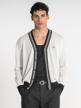 jackets / Beige Striped Knit Cardigan