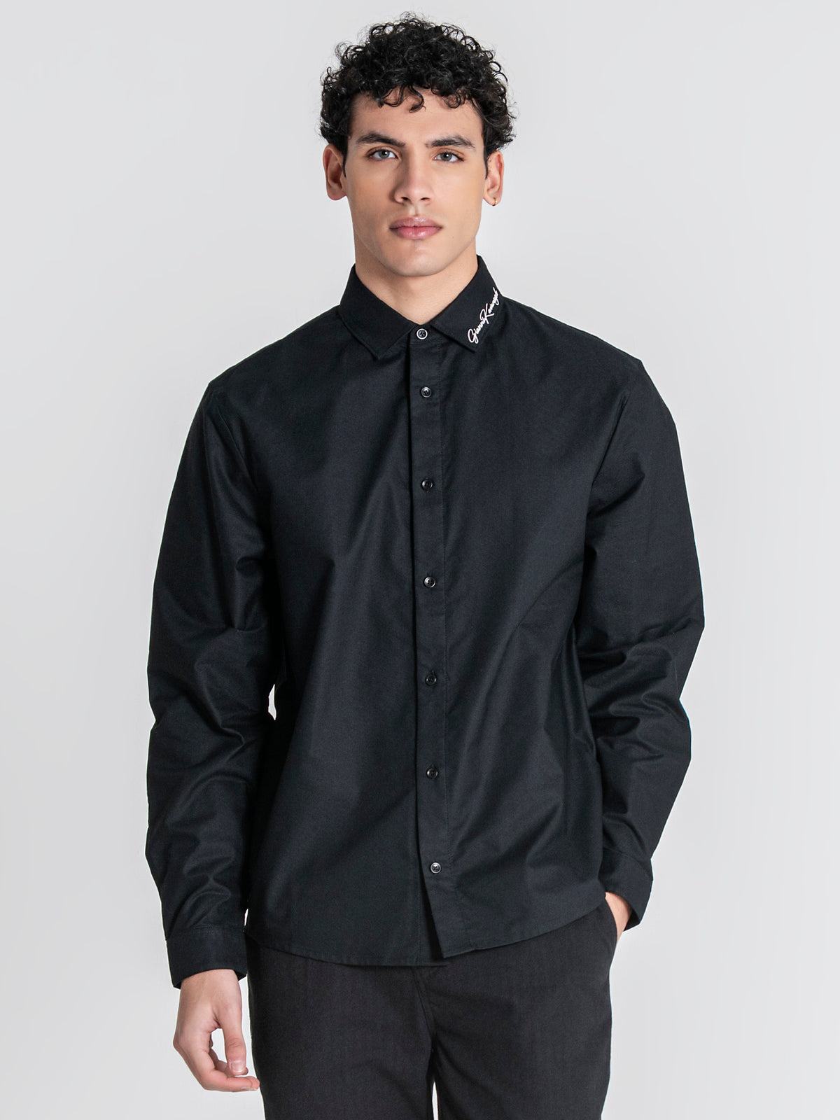 shirts / Black Signature Shirt