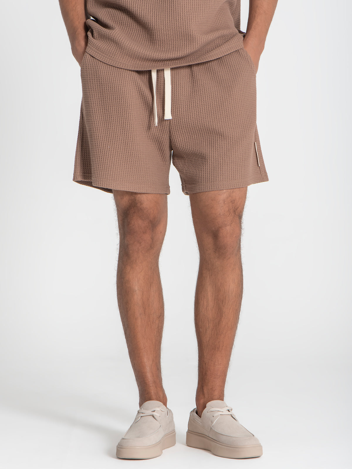 Short Taupe Sense