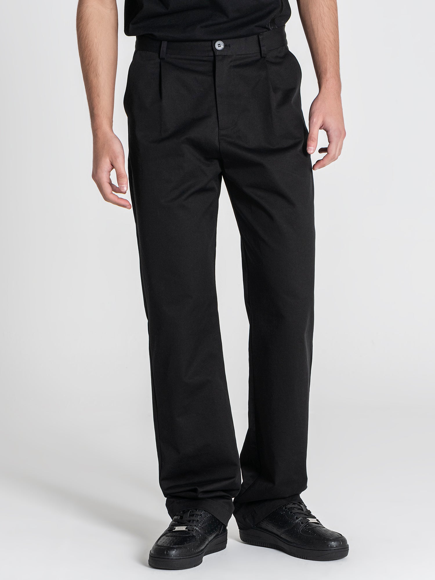 pants / Black Pleat Pants