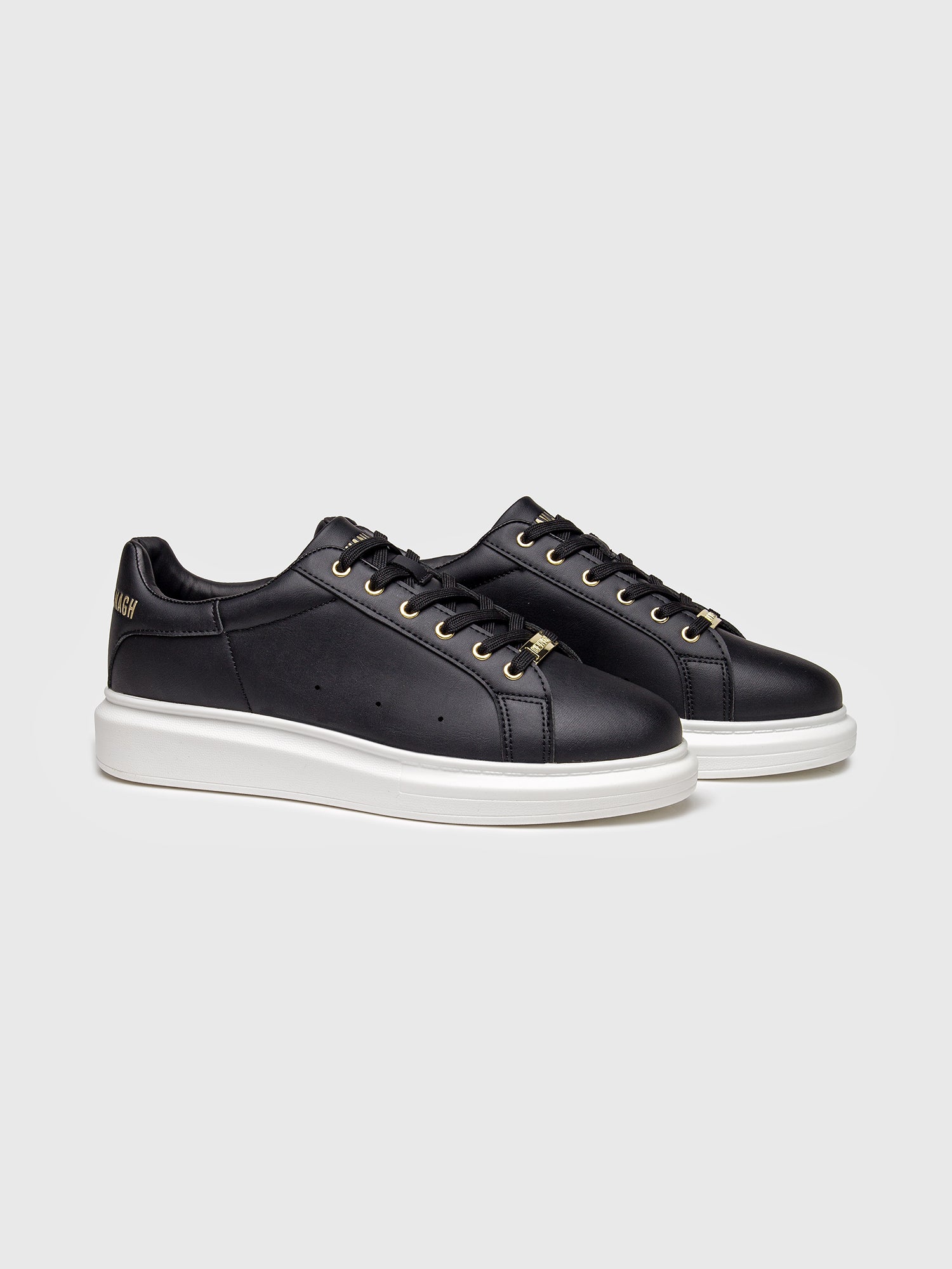 sneakers / Black Core Upscale Sneakers