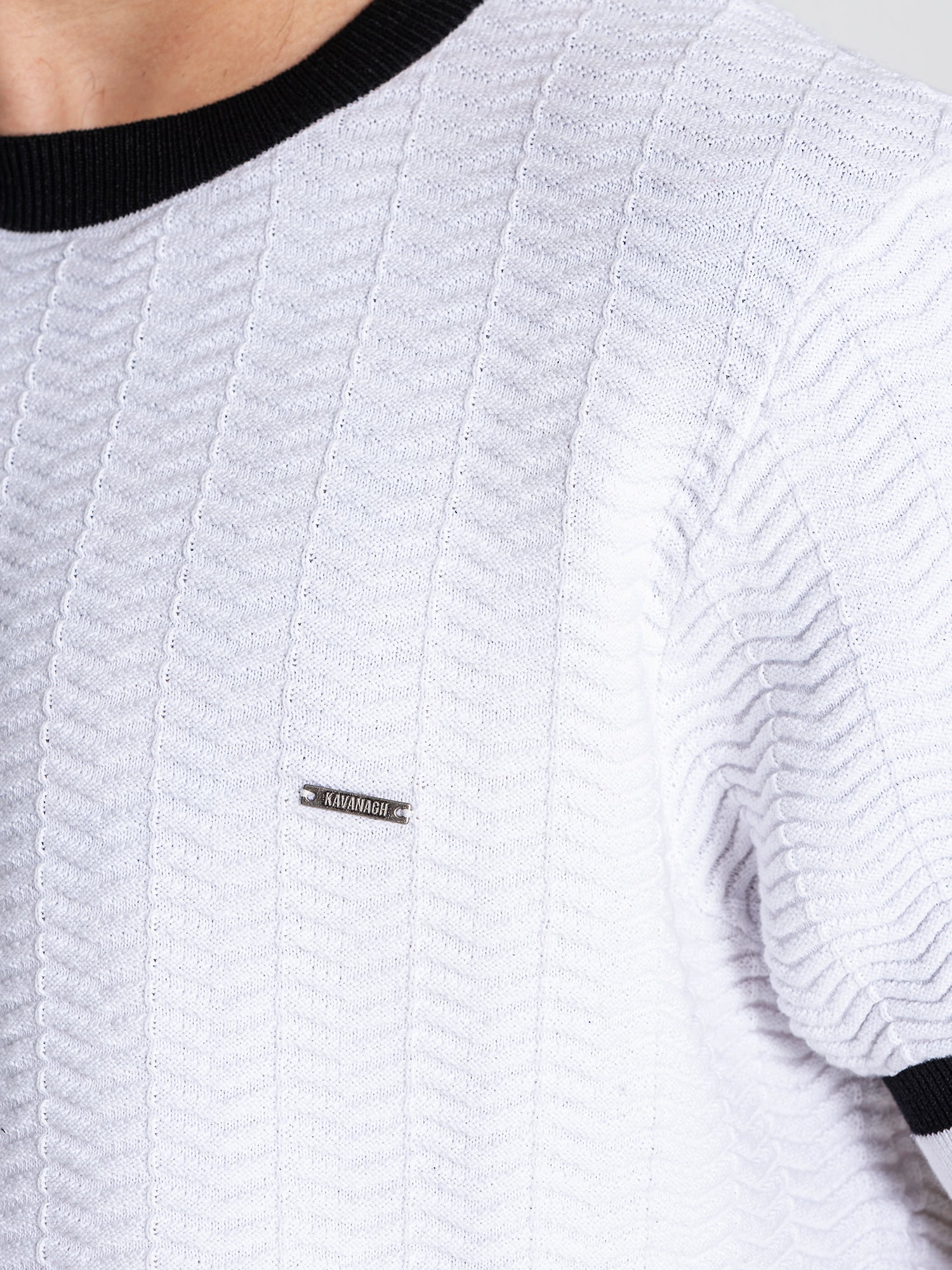 t-shirts / White Edge Knit Tee