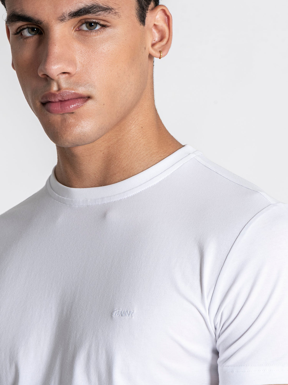 t-shirts / White Essence Tee