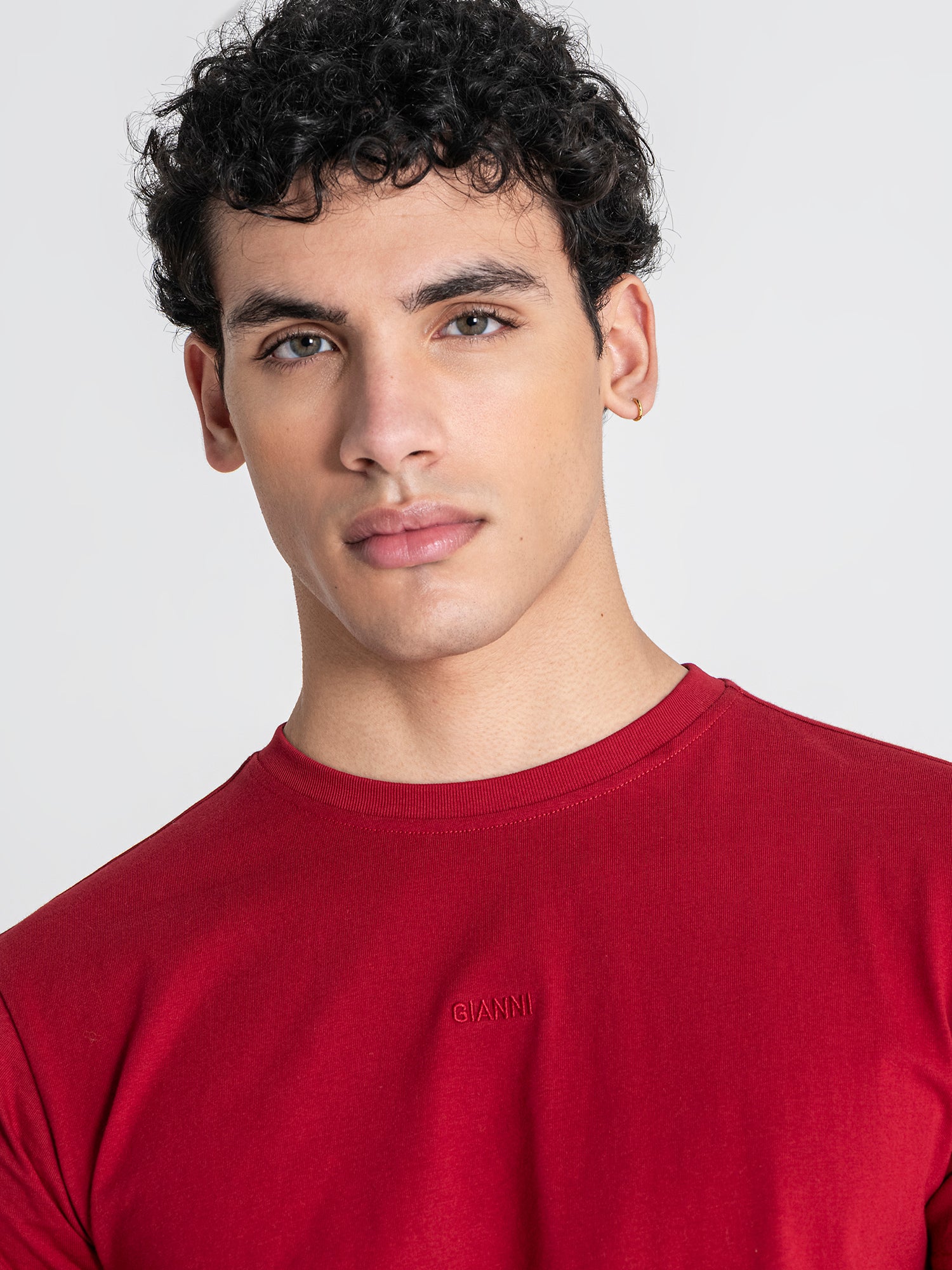 t-shirts / Burgundy Gianni Tee