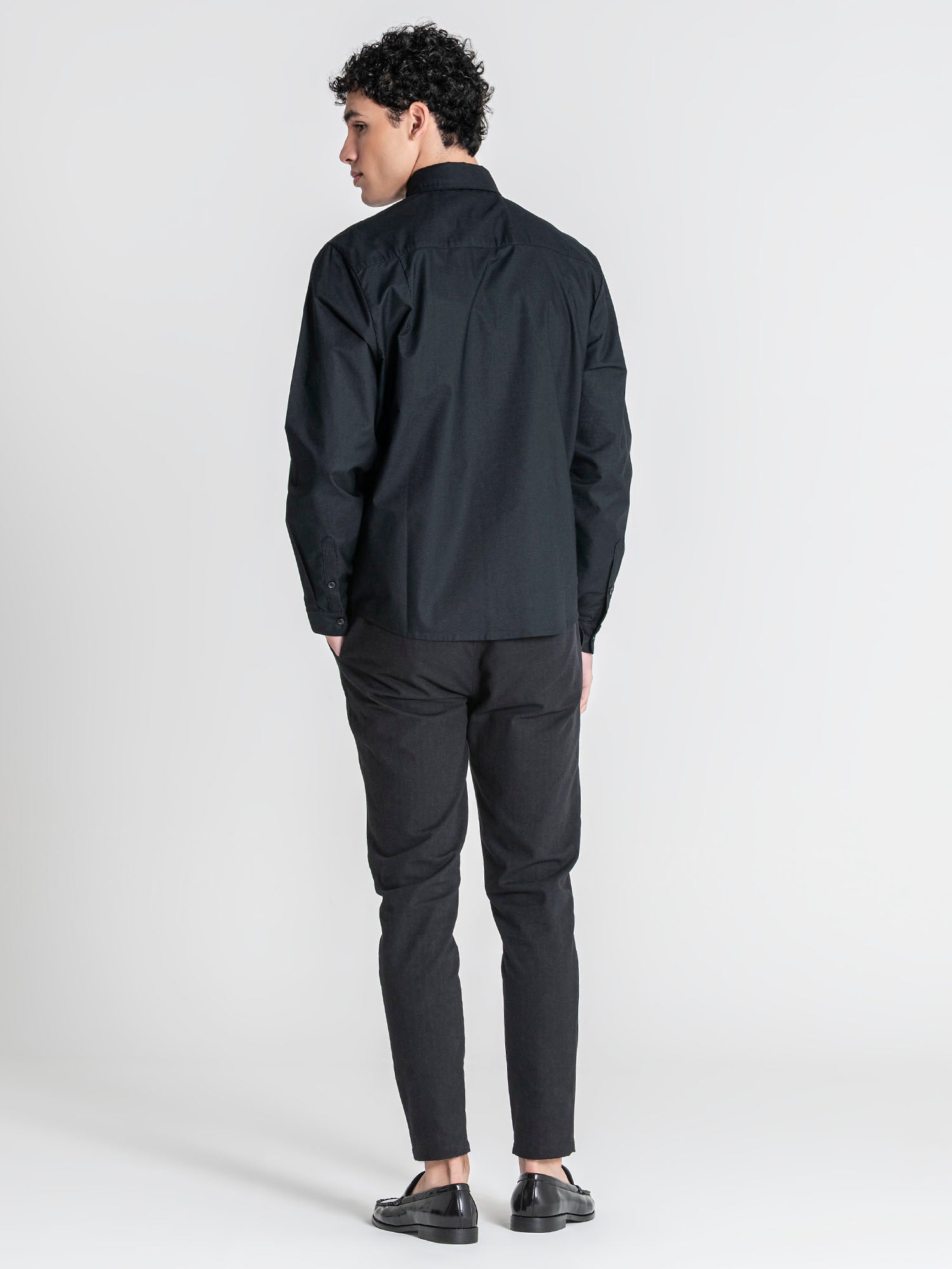 shirts / Black Signature Shirt