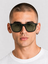 sunglasses / Green Lumir Sunglasses