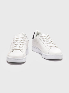 sneakers / White Insignia Sneakers