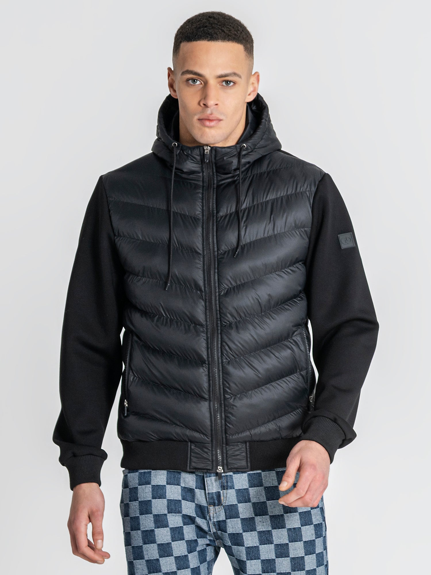 jackets / Black Aero Hoodie Jacket