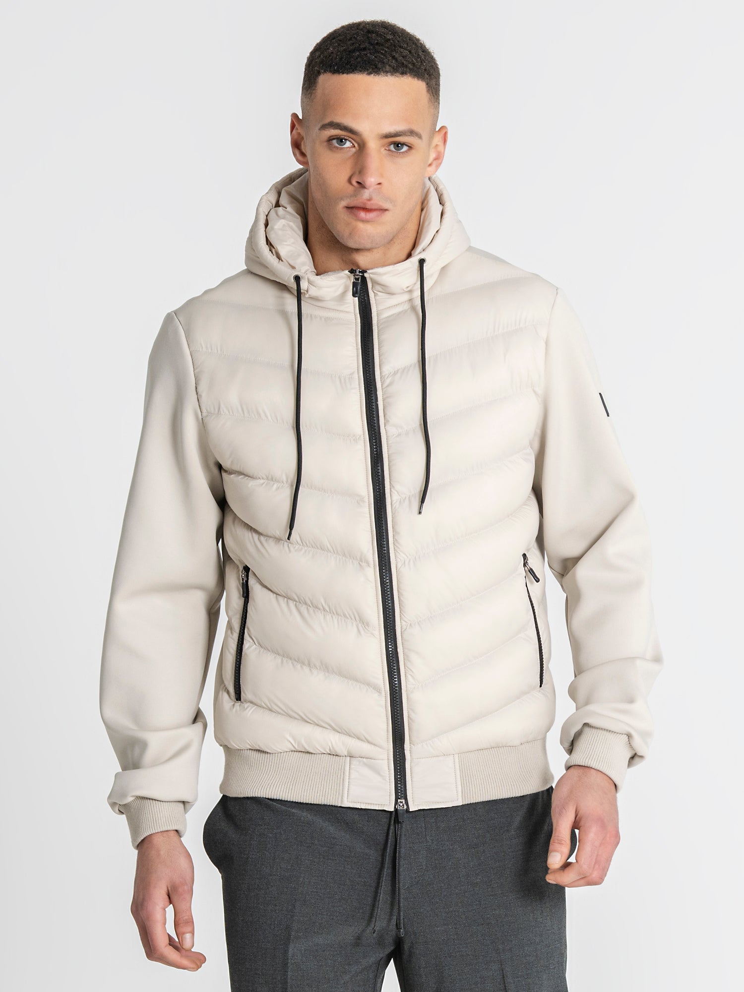 jackets / Beige Aero Hoodie Jacket
