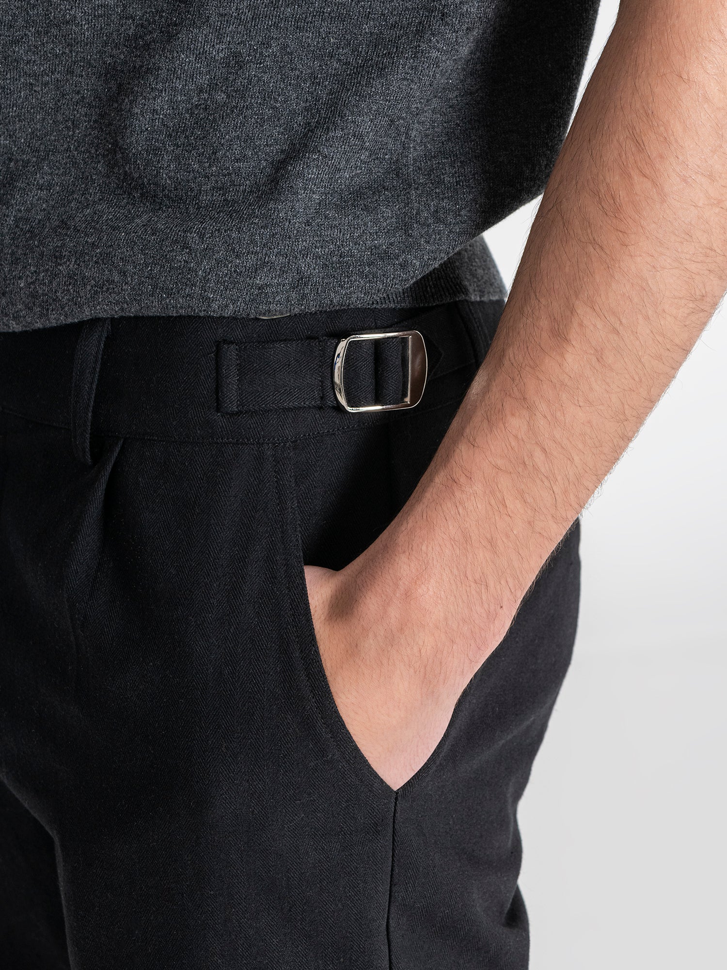 pants / Black Pleated Chino Pants
