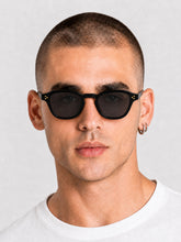 sunglasses / Black Cirel Sunglasses
