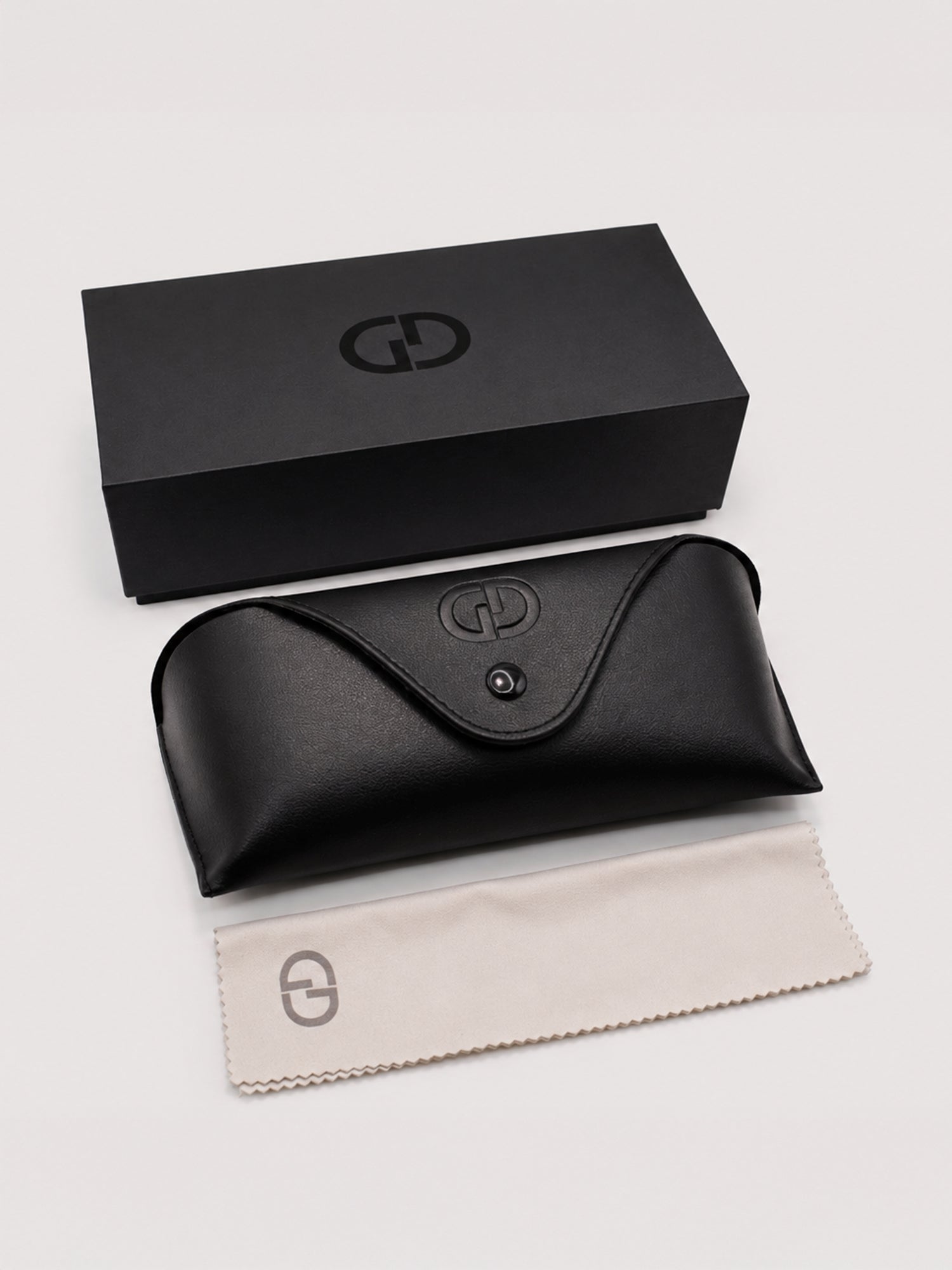 sunglasses / Black Cirel Sunglasses