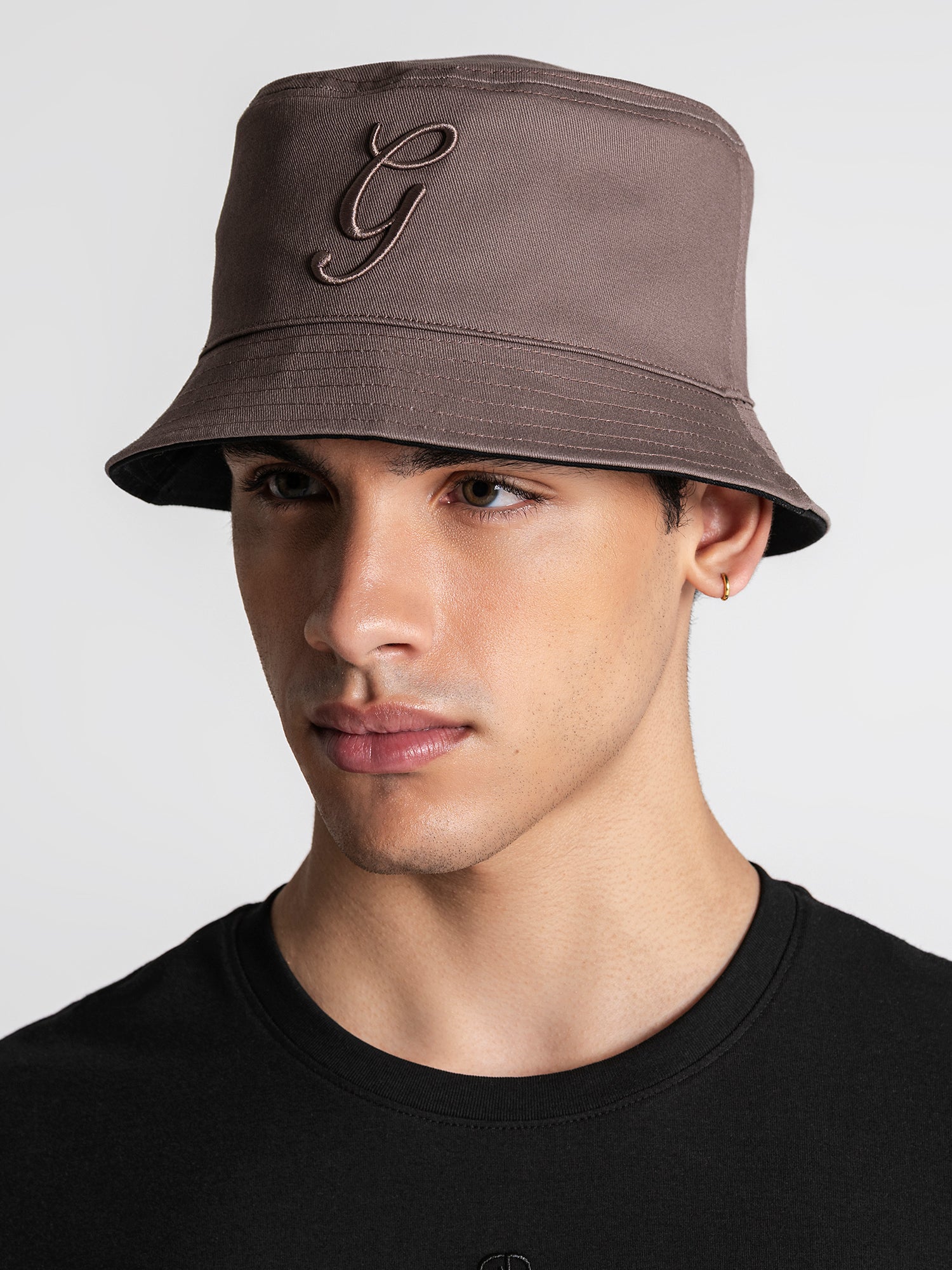 buckets / Black G Bucket Hat