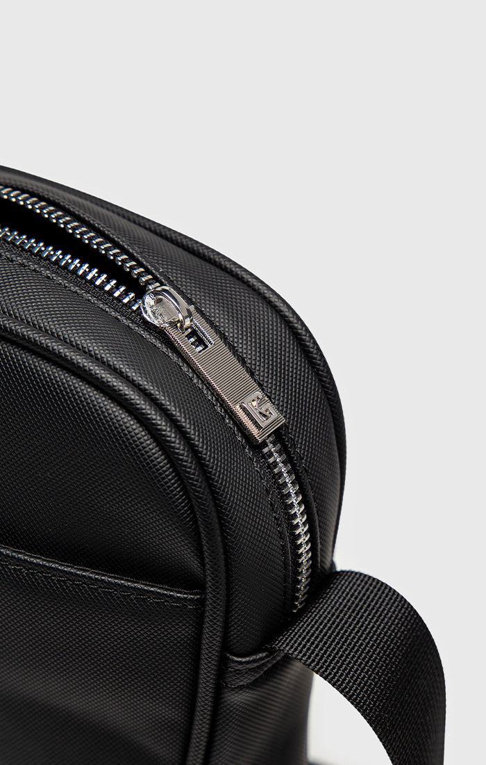 bags / Black iD Vertical Shoulder Bag