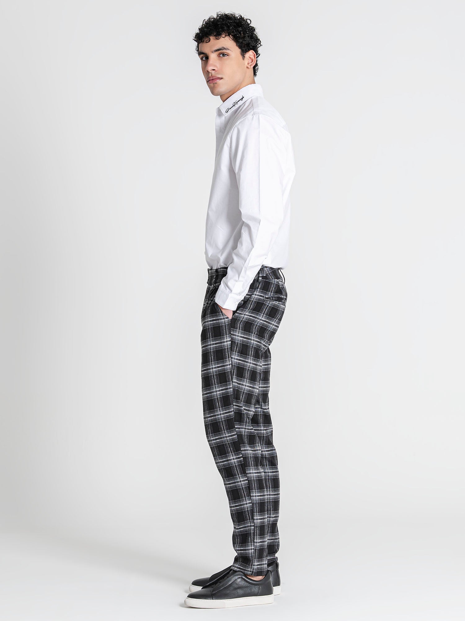 shirts / White Signature Shirt