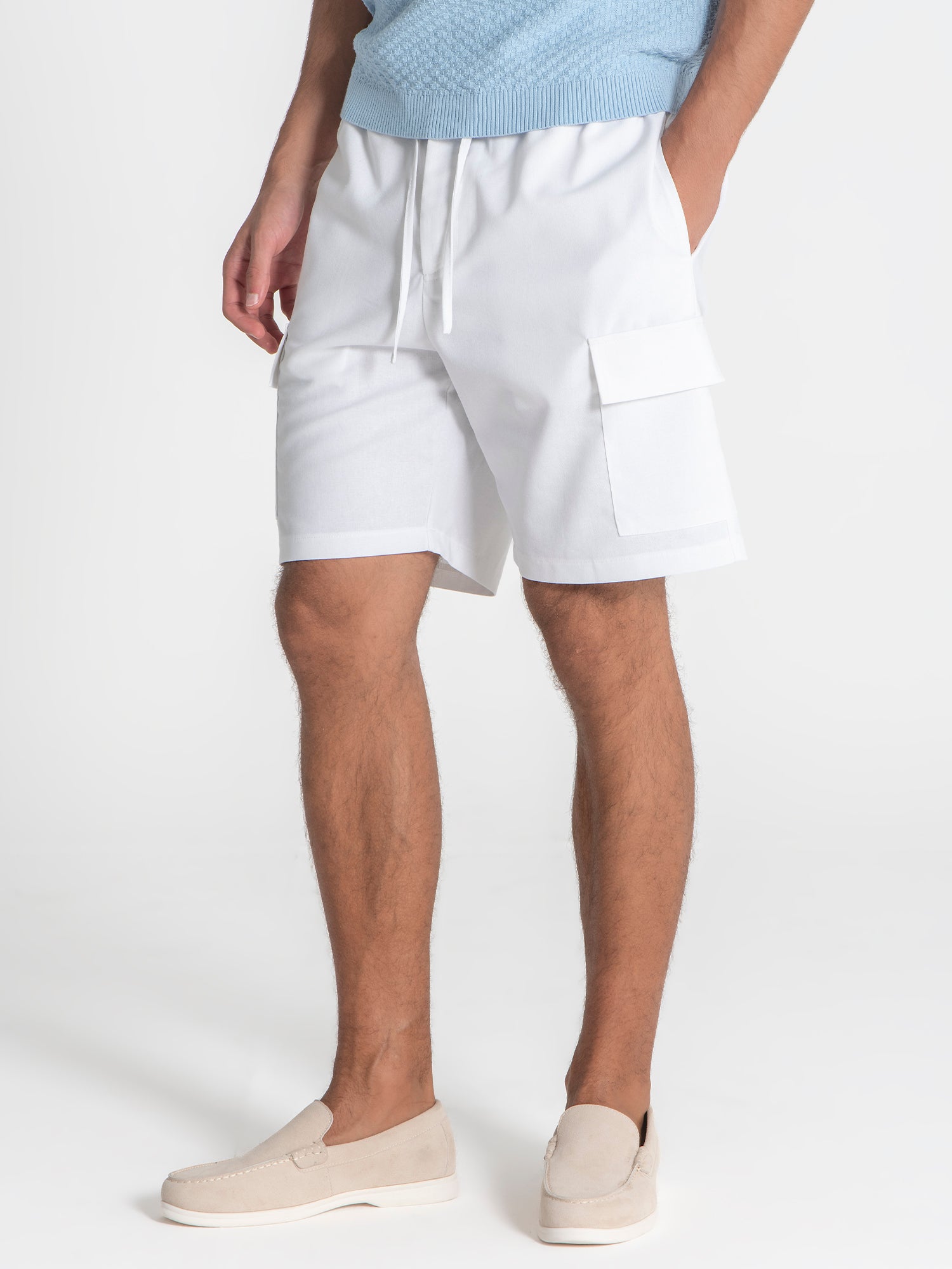 shorts / White Cargo Linen Shorts