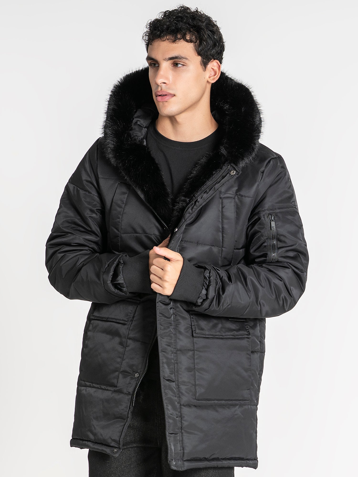 overcoats / Black Depth Coat